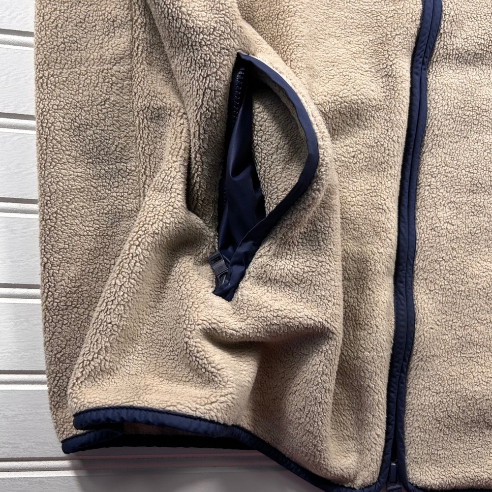 Peter Millar Crown Micro Shearling Fleece Vest Mens L Beechwood Tan Navy Quilted - Picture 8 of 16
